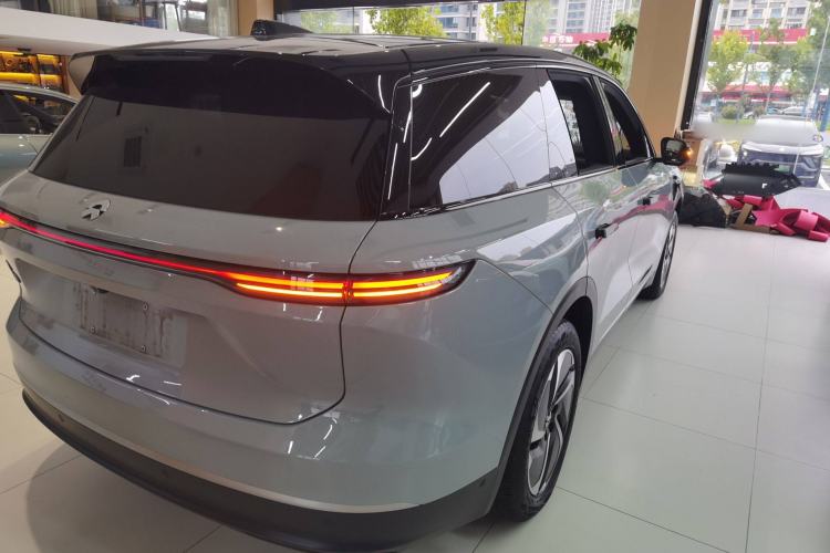 Used Nio ES8 2023 75 kWh Executive Edition
