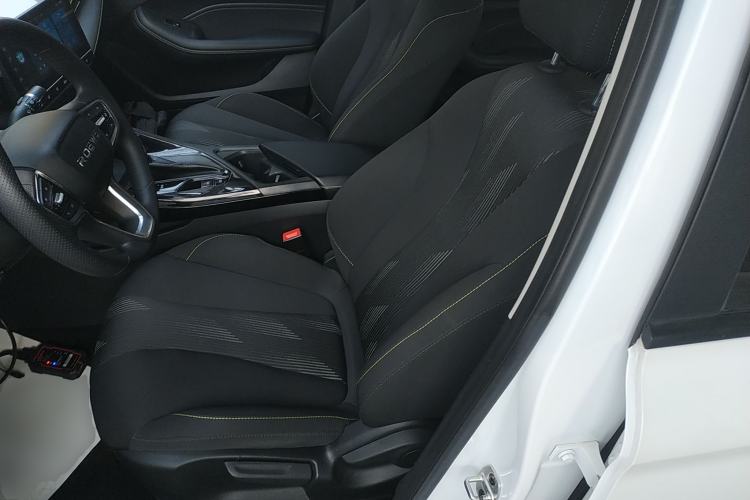 Used Roewe i5 2021 1.5L CVT Platinum Edition
