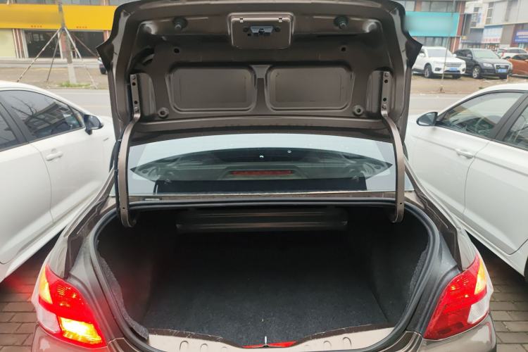 Used Peugeot 301 2014 1.6L Automatic Comfort Edition
