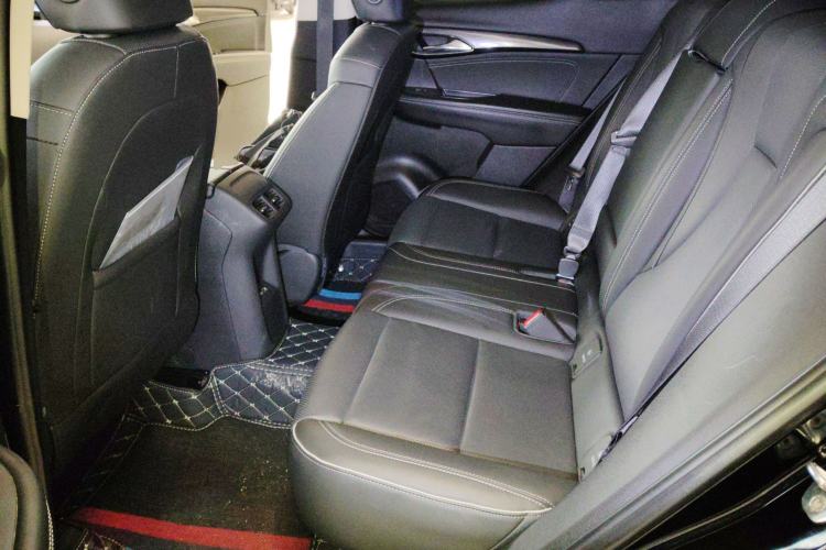 Used Buick Envision 2022 Facelift Encore S 552T Two-Wheel-Drive Luxury Model
