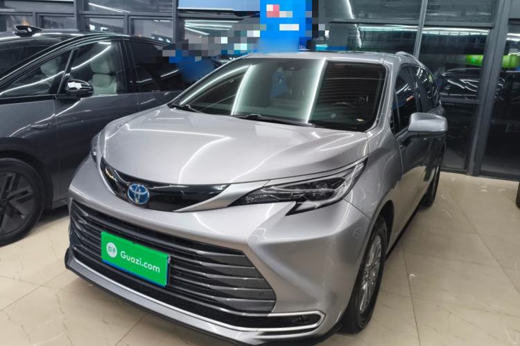 Used Toyota Sienna 2021 2.5L Hybrid Premium Edition
