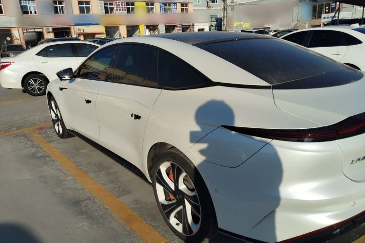 Used  L7 2022 Dynamic Model
