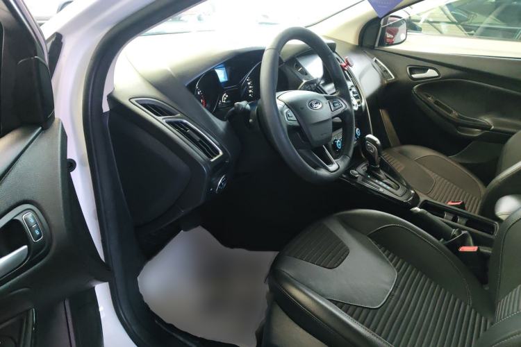 Used Ford Focus 2018 Hatchback Classic 1.6L Automatic Trendy SmartDrive Edition