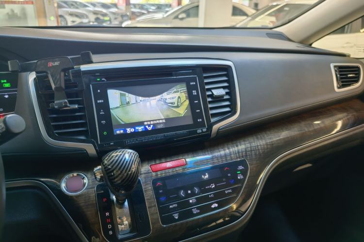 Used Honda Odyssey 2015 2.4L Supreme Edition
