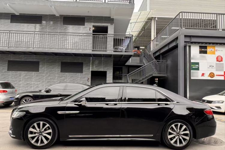 Used Lincoln Continental 2019 2.0T Two-Wheel Drive Luxury Edition China VI Standard

