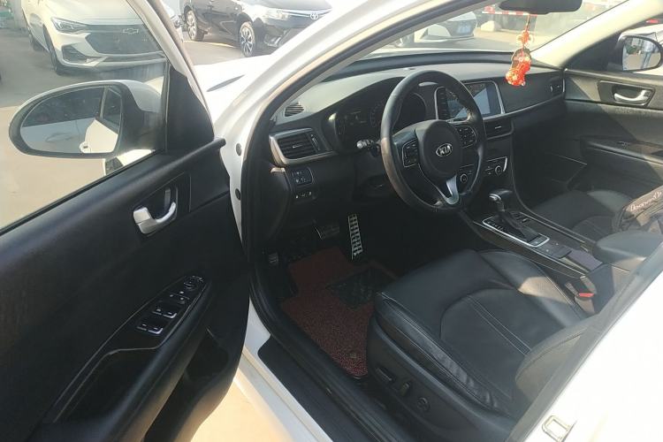 Used Kia K5 2016 2.0L Automatic LUX
