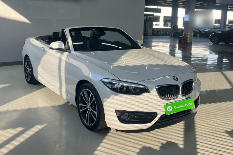 Used BMW 2 Series 2018 220i Convertible Coupe Sports Design Package
