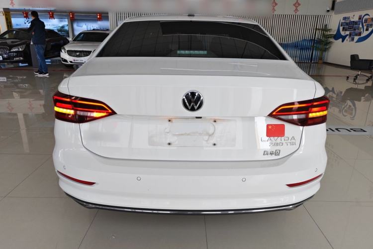 Used Volkswagen Lavida 2022 280TSI DSG Luxury Edition

