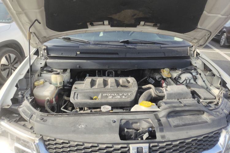 Used Dodge Journey 2013 2.4L Two-Wheel Drive Luxury Version
