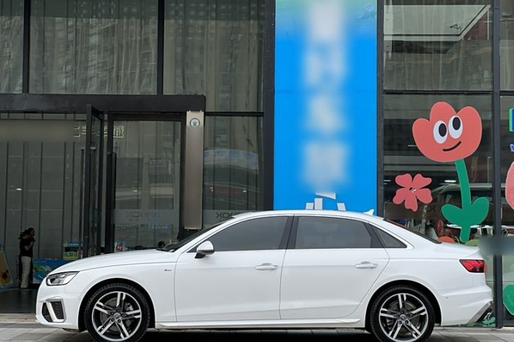 Used Audi A4L 2020 40 TFSI Luxury Dynamic Model
