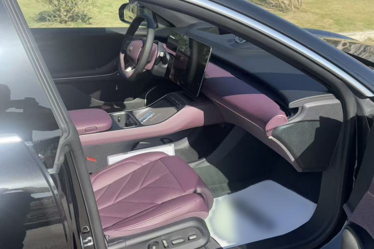 Used Nio ET5T 2025 75 kWh Touring
