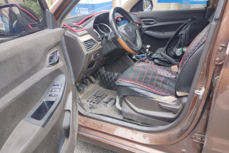 Used Wuling Hongguang 2019 1.5L S Standard Version China VI LAR
