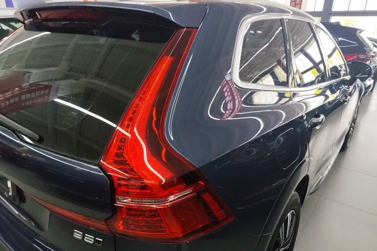 Used Volvo XC60 2022 B5 4x4 Smart Luxury Edition
