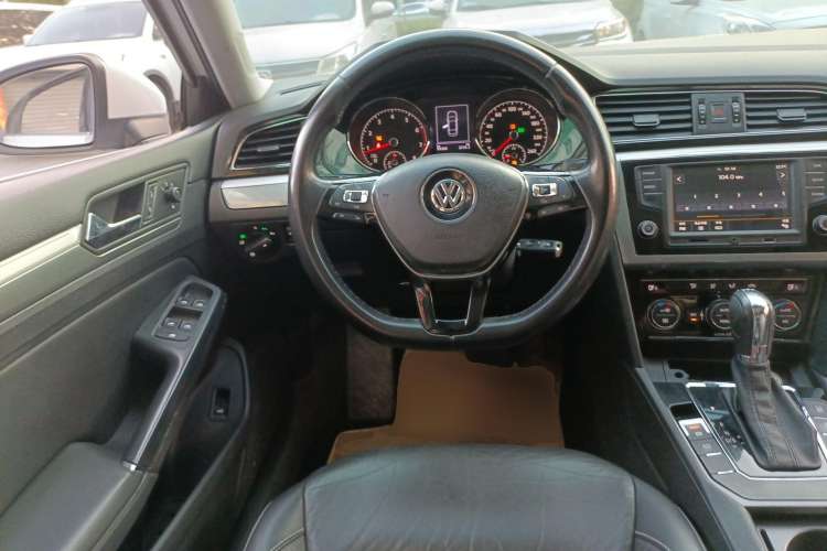 Used Volkswagen Lamando 2017 280TSI DSG Comfort Edition
