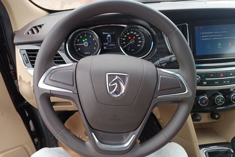 Used Baojun 730 2016 1.5L Manual Comfort Version 7 Seats China V Emission Standard
