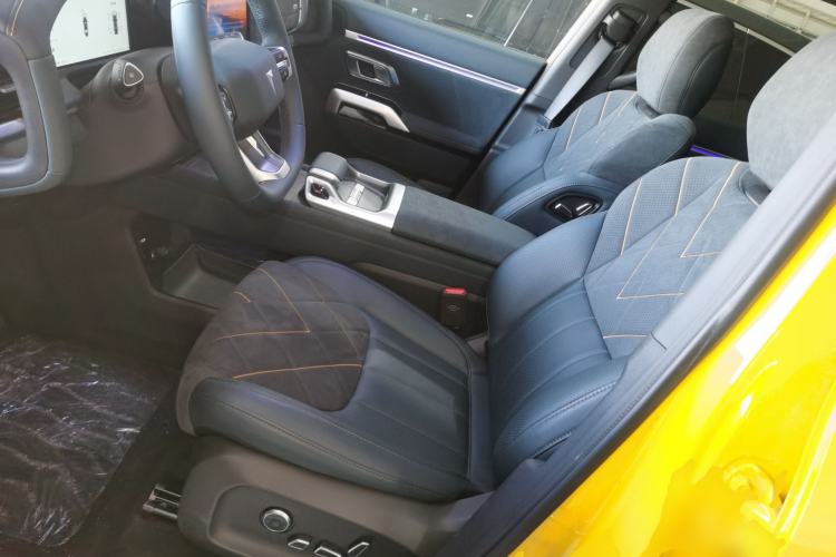 Used  G318 2025 Worry-Free Adventure Edition Four-Wheel Drive Secret Realm Version