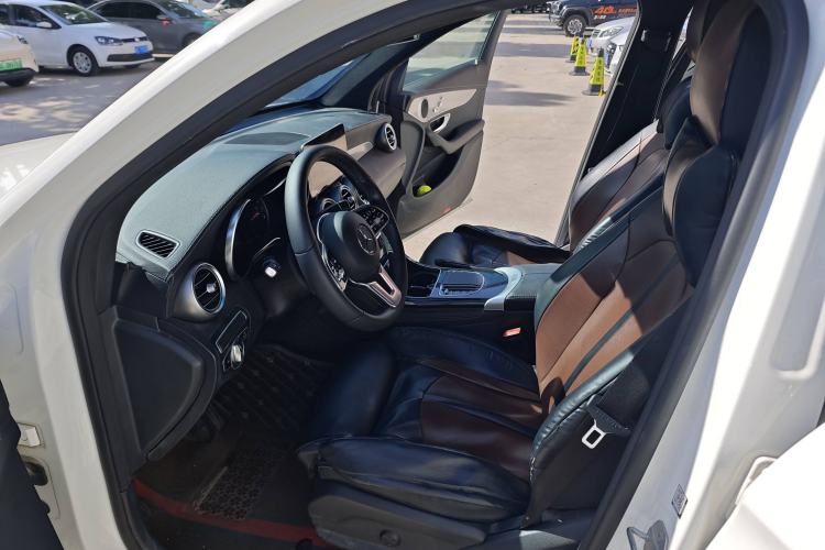 Used Mercedes-Benz GLC 2020 GLC 260 L 4MATIC Dynamic Model
