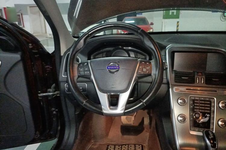 Used Volvo XC60 2015 T5 AWD Zhiyuan Edition