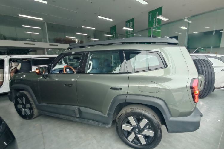 Used Deepal G318 2024 Four-Wheel-Drive Air Suspension Model