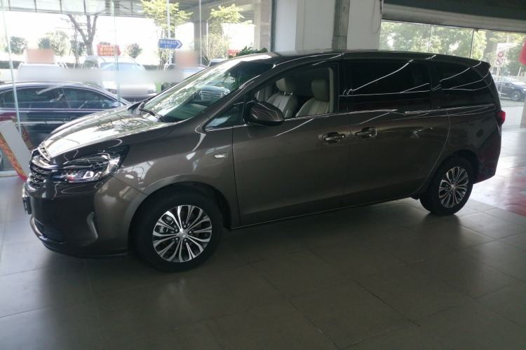 Used Buick GL8 2022 Land Cruiser Executive Class 652T Comfort Model
