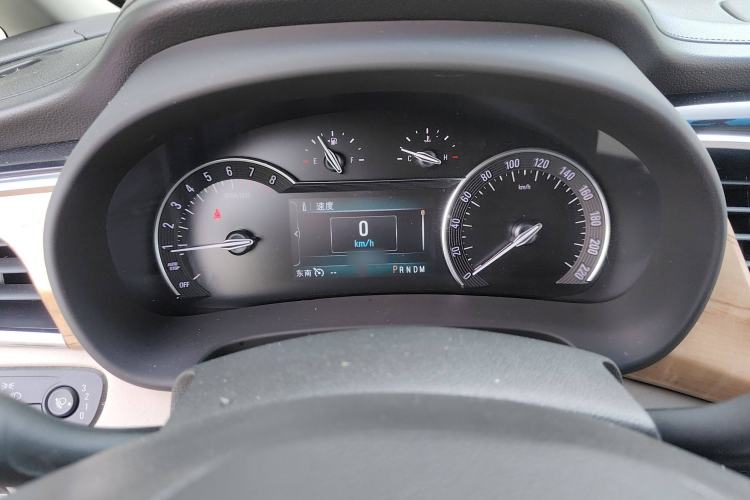 Used Buick GL8 2017 ES 28T Comfort Model China V Standard
