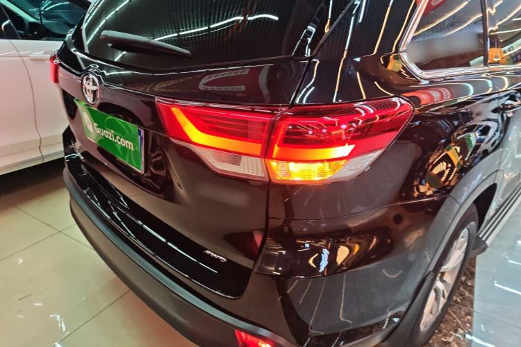 Used Toyota Highlander 2018 2.0T Four-Wheel Drive Elite Edition 7 Seats China VI Standard
