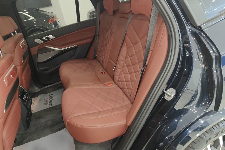 Used BMW X5 2023 xDrive 40Li M Sport Night Edition Package
