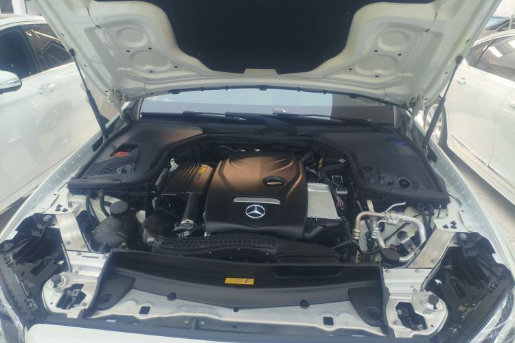 Used Mercedes-Benz E-Class 2018 E 300 L Sporty and Stylish Model
