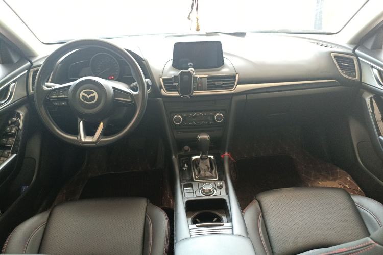 Used Mazda Mazda 3 Axela 2017 Hatchback 1.5L Automatic Luxury Model Emission Standard China V
