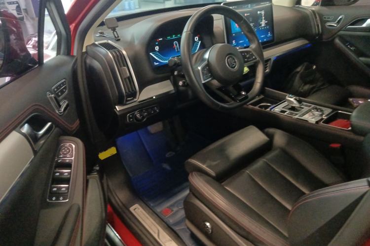 Used BYD Tang New Energy 2018 DM 2.0T All-Wheel Drive Smart Connect Elite 7-Seater China V Emission Standard
