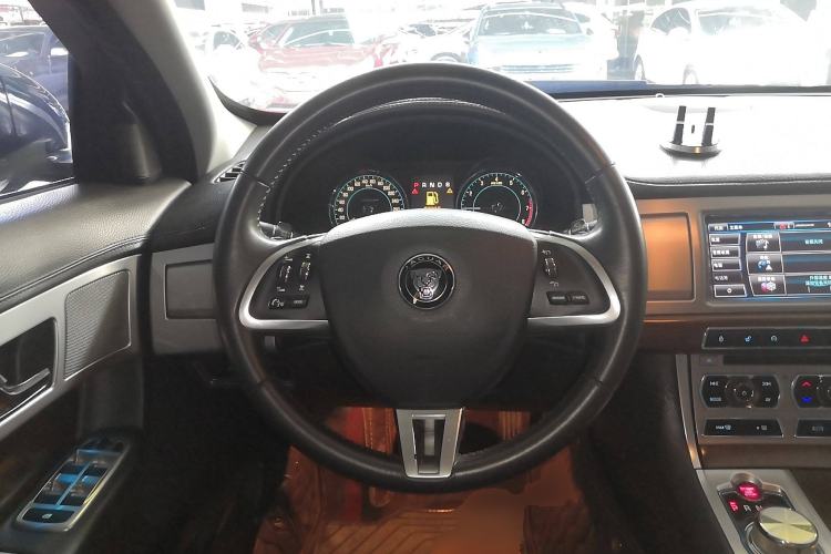 Used Jaguar XF 2015 XF 2.0T Prestige Edition
