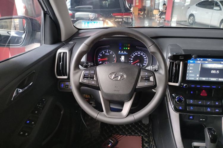 Used Hyundai ix35 2019 2.0L Automatic 2WD Zhiyong·Changxiang Edition China VI Standard
