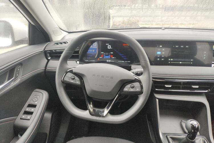 Used Roewe i5 2023 1.5L Manual Comfort Edition
