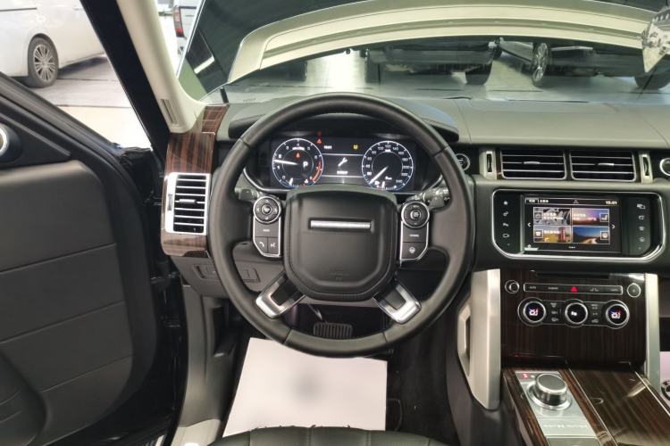 Used Land Rover Range Rover 2016 3.0 SC V6 Vogue SE Long-Wheelbase Edition
