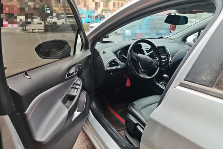 Used Chevrolet Cruze 2018 Redline 320 Automatic Xuanfeng Urban Edition
