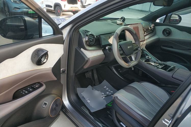 Used BYD Frigate 07 2024 HONOR Edition DM-i 100KM Luxury Model
