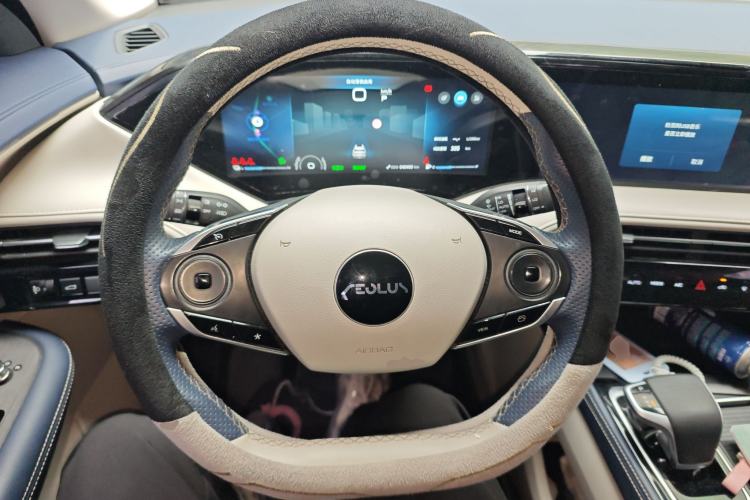 Used Dongfeng Aeolus Huge 2022 Mach Dual-Motor 1.5T MHD Dare-to-Dream Edition