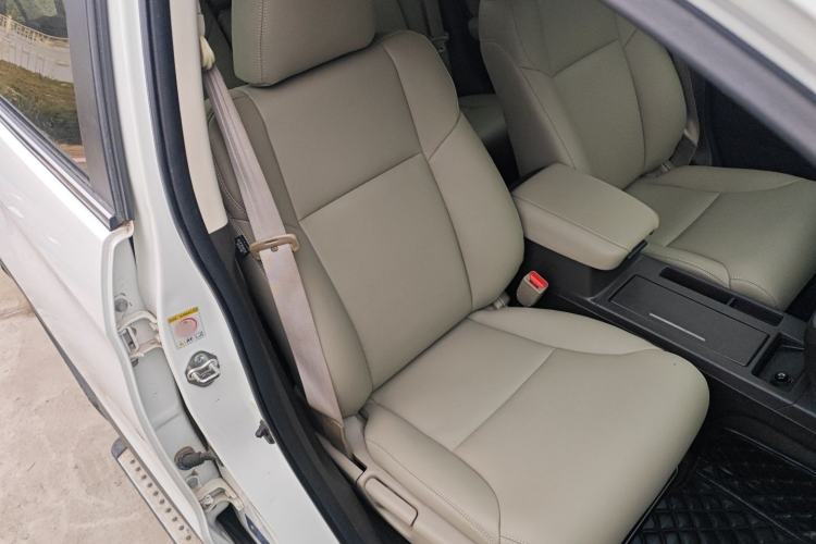 Used Honda CR-V 2013 2.0L Two-Wheel-Drive Classic Edition