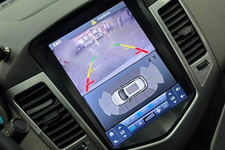 Used Chevrolet Cruze 2013 1.8L SE AT
