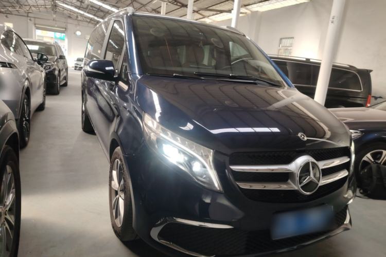 Used Mercedes-Benz V-Class 2021 V 260 Avantgarde Edition
