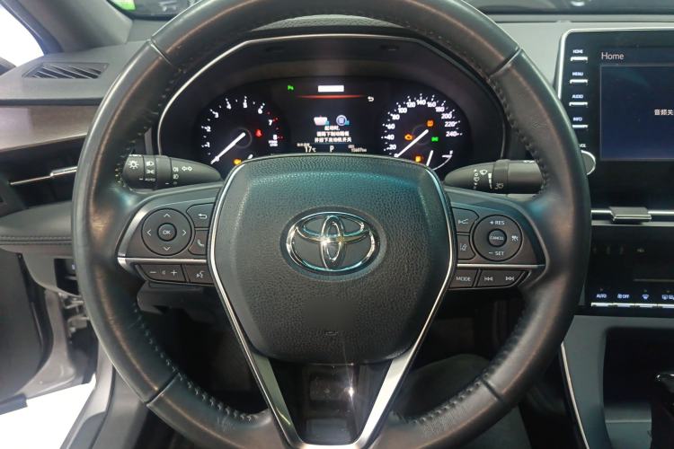 Used Toyota Avalon 2019 2.0L Luxury Edition China VI Standard
