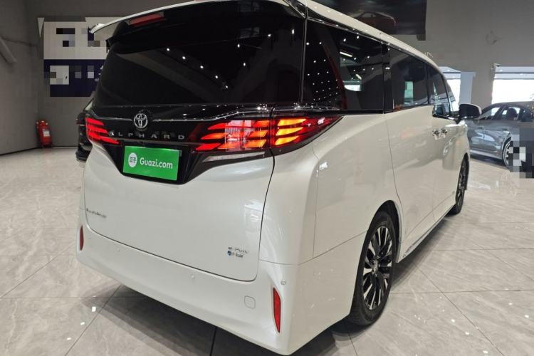 Used Toyota Alphard 2024 Dual-Engine 2.5L Prestige Edition
