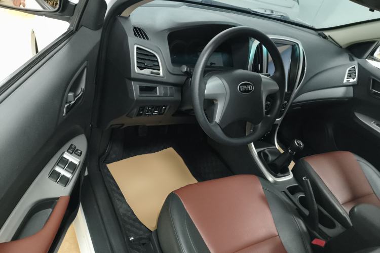 Used BYD F3 2015 Energy-Efficient Model 1.5L Manual Comfort Edition
