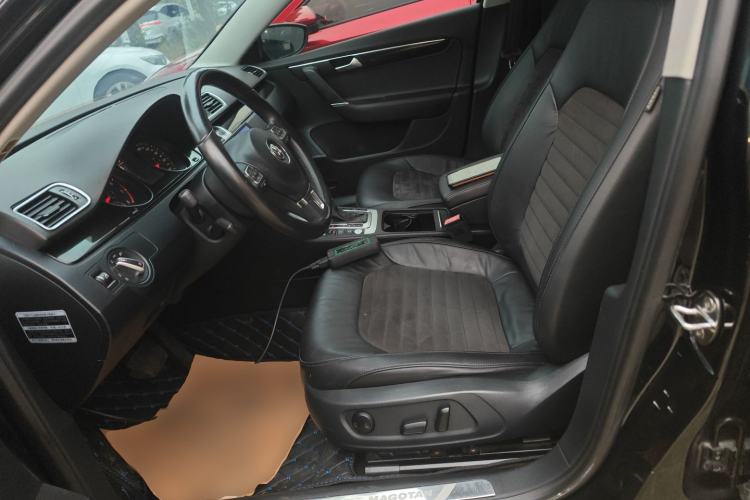 Used Volkswagen Magotan 2015 Revised Version 2.0 TSI Luxury Edition