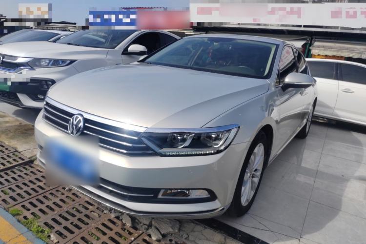 Used Volkswagen Magotan 2018 330TSI DSG Luxury Model
