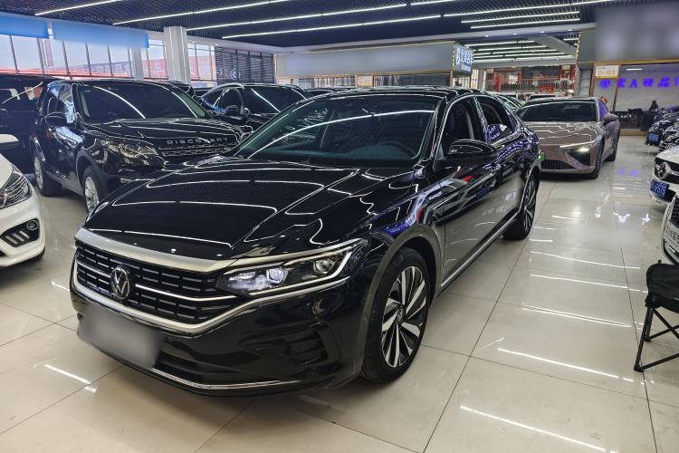 Used Volkswagen Passat 2023 Facelift 330TSI Luxury Edition