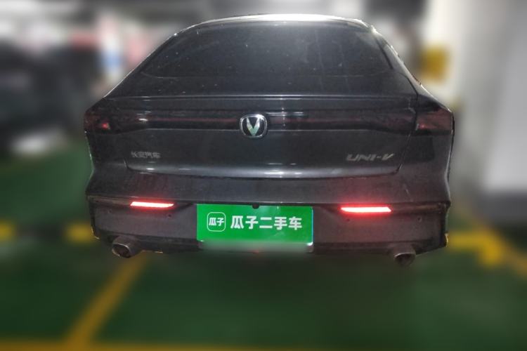 Used Changan UNI-V 2022 1.5T Prestige Version