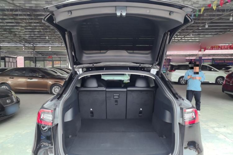 Used Tesla Model Y 2022 Rear-Wheel-Drive Version
