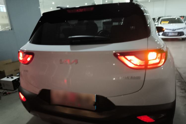 Used Kia kx1 Stonic 2021 1.4L CVT Sunroof Model
