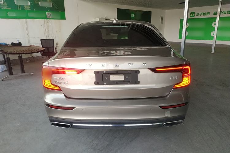 Used Volvo S60 2022 B4 Zhiyi Luxury Edition